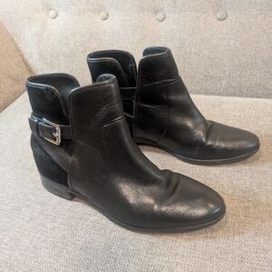 Michael Kors ankle boot size 9 color black